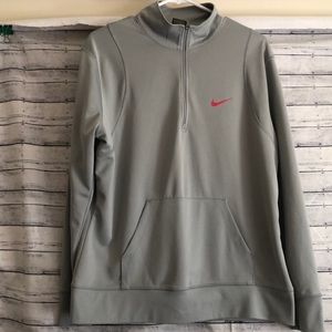 NIKE Athletic pullover  over